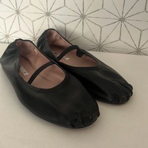 Zara faux leather ballet flat shoe size EU 39 black ballet core